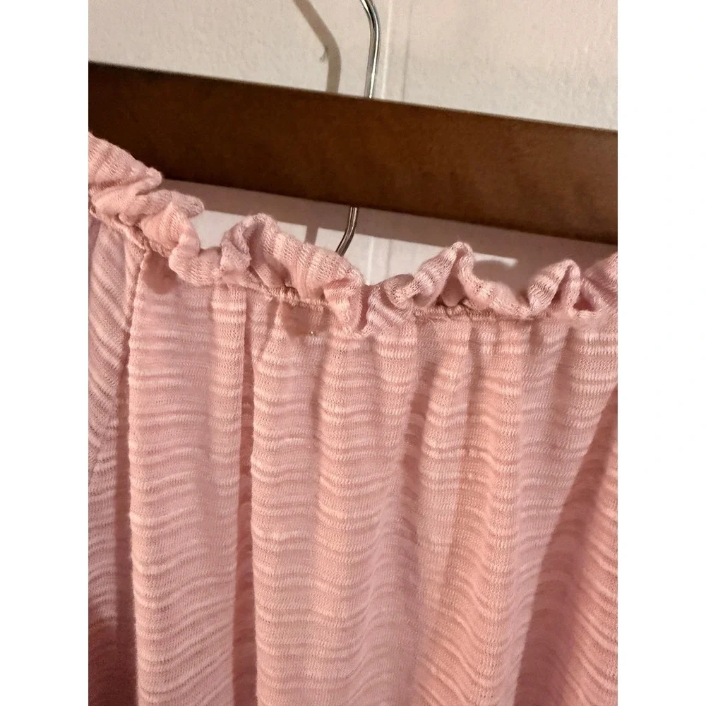 Dorothy Women's Pink Scoop Neck Peasant Crop Top EUC